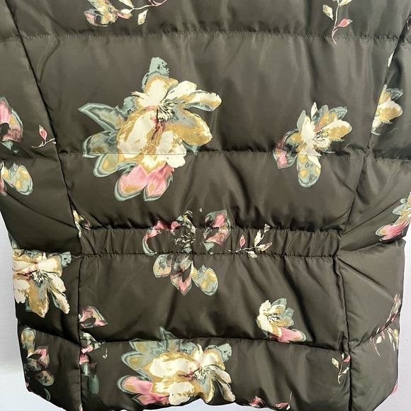 Lands' End Women's Quilted Goose Down Vest Olive Green Floral Size Small 618 - Picture 6 of 9
